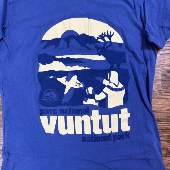 Vuntut Yukon Canada National park hunting outdoors graphic tshirt womens Medium - Picture 2 of 6